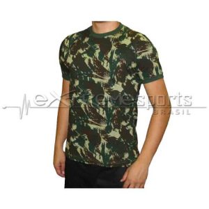 Camiseta Camuflada Modelo Exército Selva